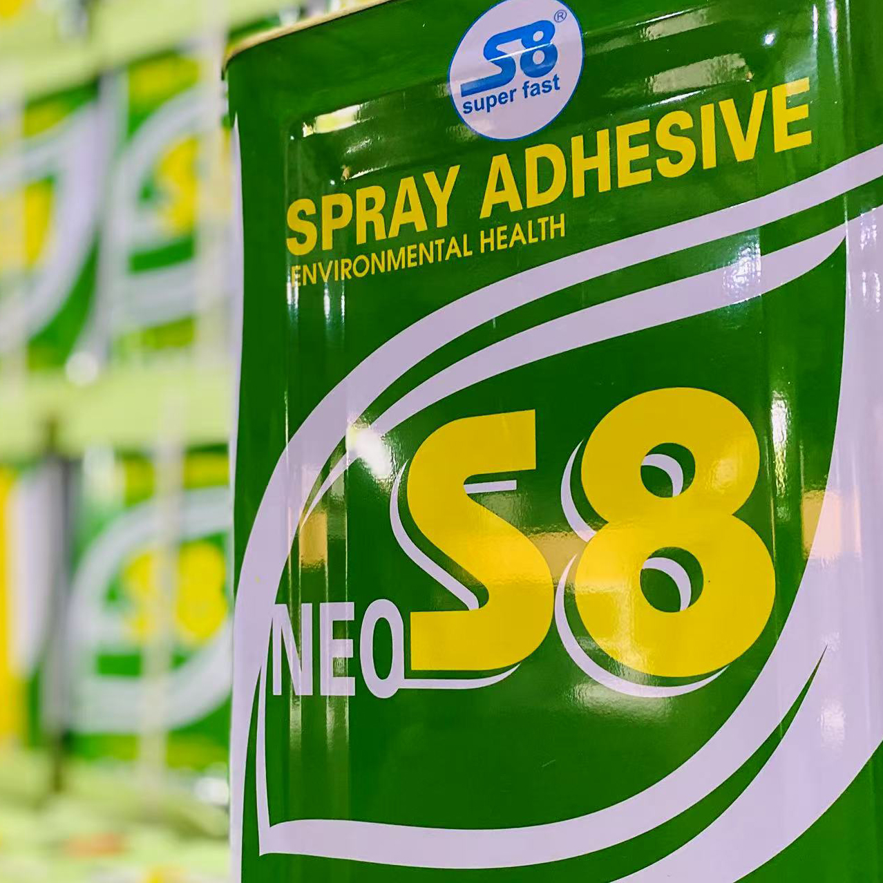 Keo phun chịu nhiệt đồ nội thất và xe hơi Neo S8 Plus